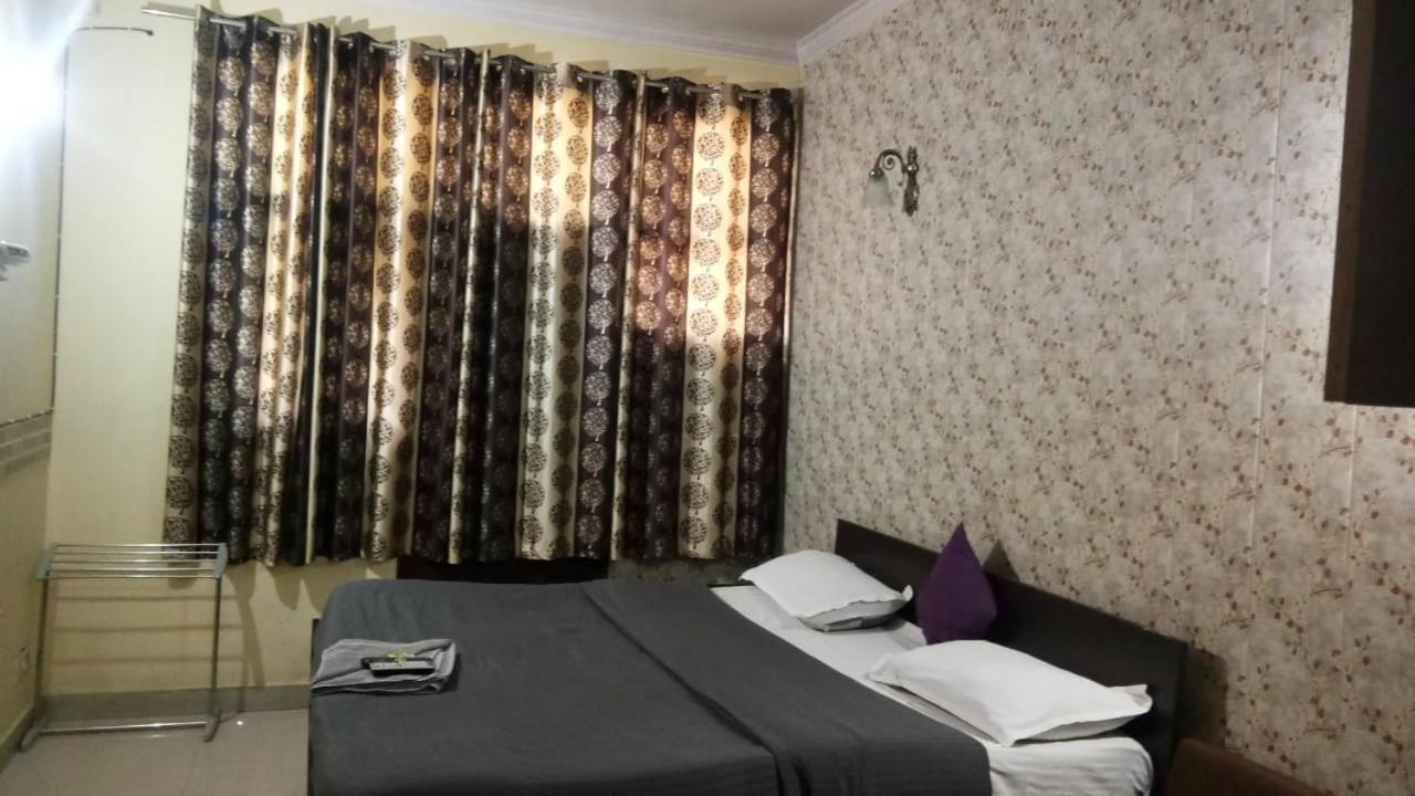 דהראדון Hotel O Hya'S Homestay מראה חיצוני תמונה