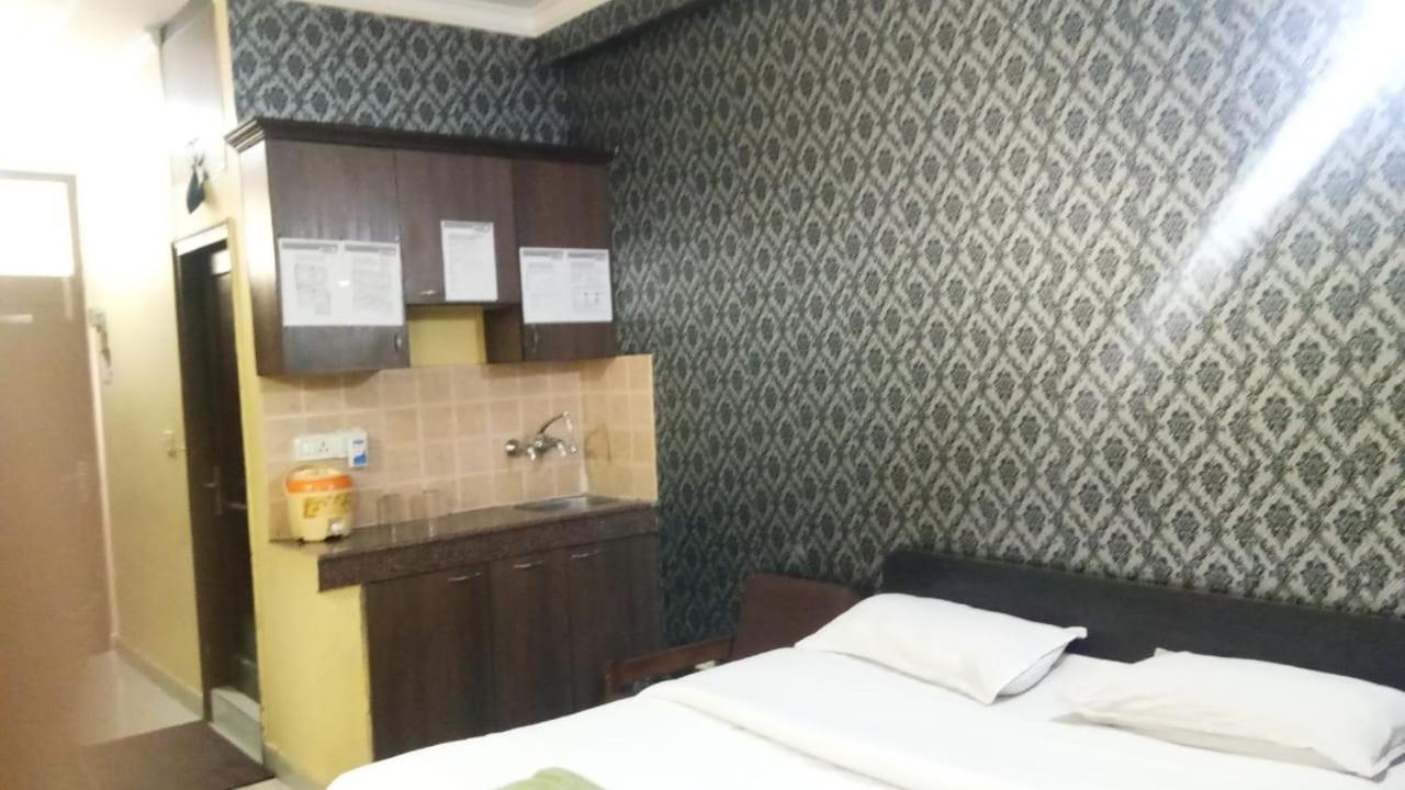 דהראדון Hotel O Hya'S Homestay מראה חיצוני תמונה