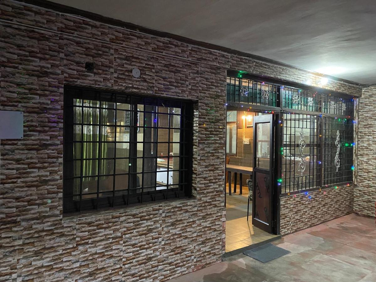 דהראדון Hotel O Hya'S Homestay מראה חיצוני תמונה
