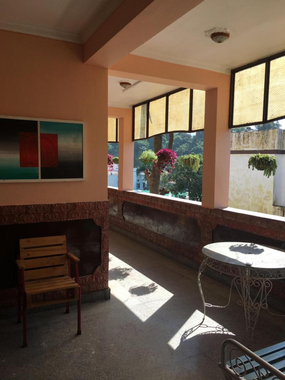 דהראדון Hotel O Hya'S Homestay מראה חיצוני תמונה